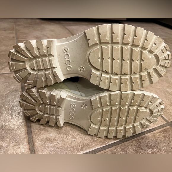 Ecco Size 38 Boots - Picture 5 of 5